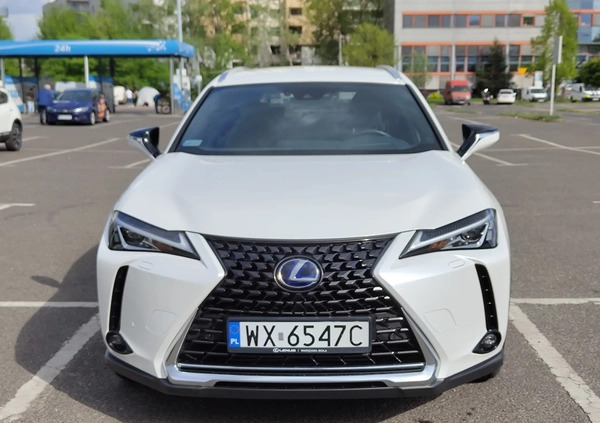 Lexus UX cena 129000 przebieg: 41000, rok produkcji 2020 z Warszawa małe 254